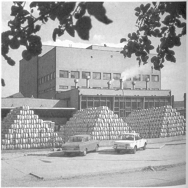 Archive photograph of the brewery, from the official URPINER website